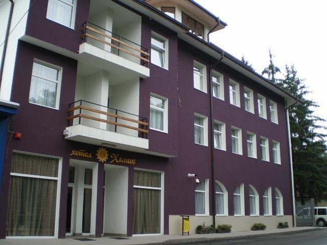 Family Hotel Helios Sevlievo Exterior foto